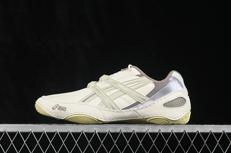 All categories Asics Asics series Asics Hypersync Asics Hypersync fashion retro breathable lightweight thin-soled moral training shoes 1203A879-250